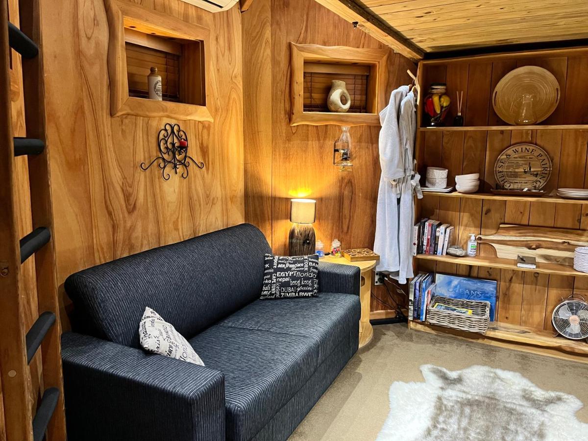 Tree House Lodge Bed & Breakfast Cheviot Ngoại thất bức ảnh