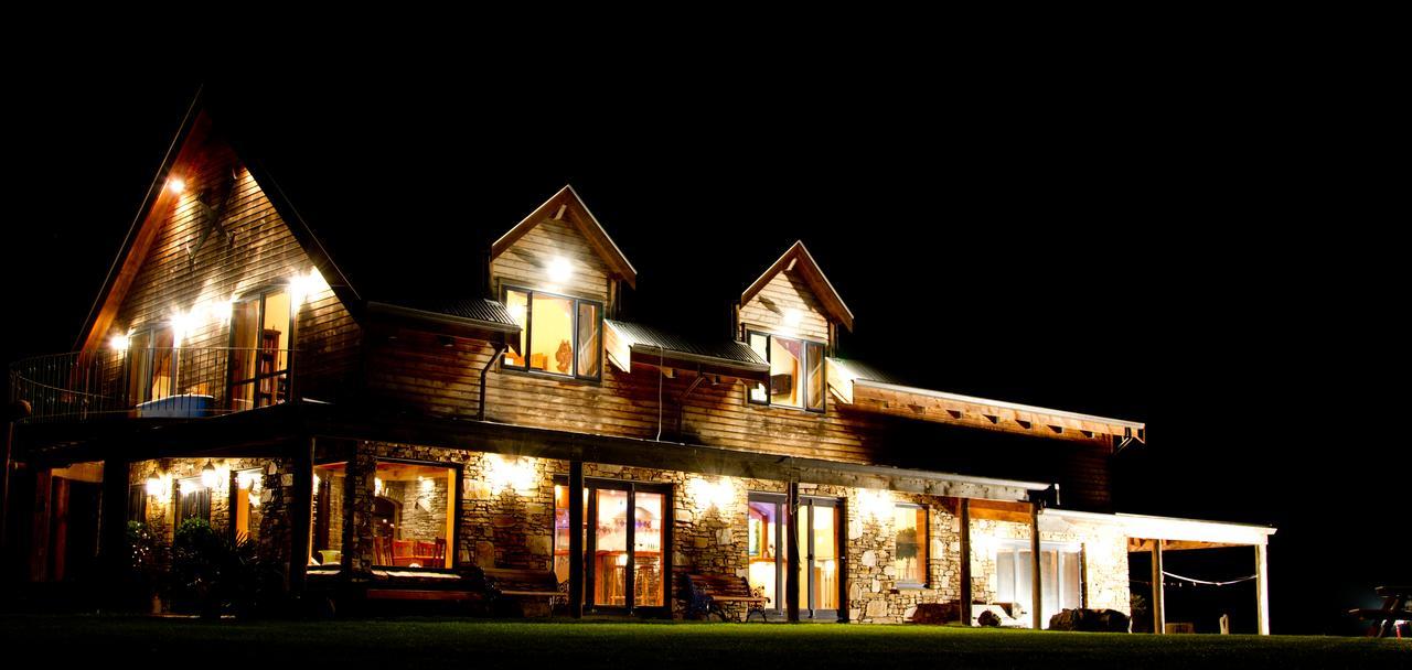 Tree House Lodge Bed & Breakfast Cheviot Ngoại thất bức ảnh