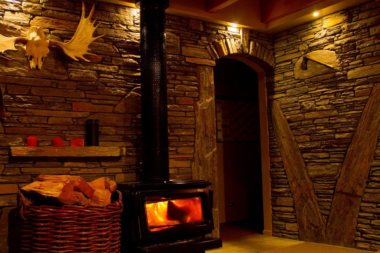 Tree House Lodge Bed & Breakfast Cheviot Ngoại thất bức ảnh