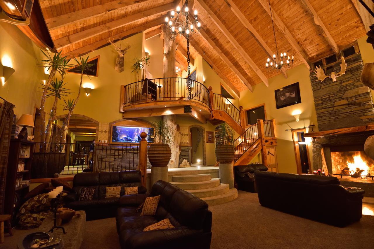 Tree House Lodge Bed & Breakfast Cheviot Ngoại thất bức ảnh