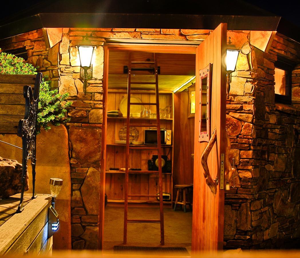 Tree House Lodge Bed & Breakfast Cheviot Ngoại thất bức ảnh