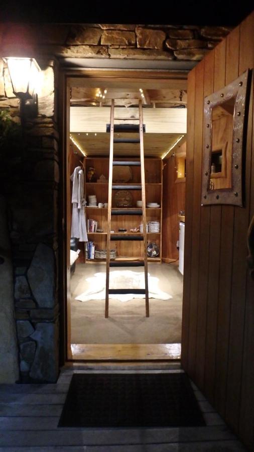 Tree House Lodge Bed & Breakfast Cheviot Ngoại thất bức ảnh